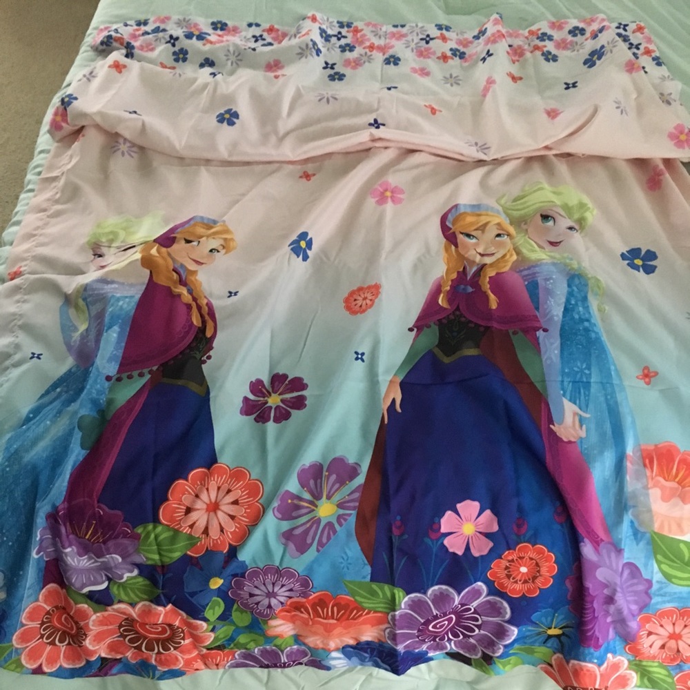 Disney’s Frozen Curtains (Standard Length)